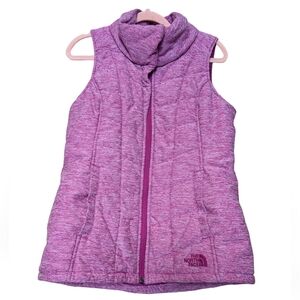 NWOT Women’s North Face puffer vest. Heather Pink. Sz S pockets zip fron…